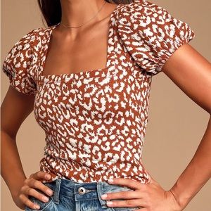 Free People No Type Brown Leopard Print Puff Sleeve Tee size medium